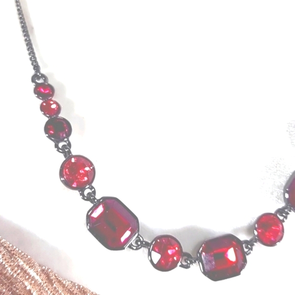 Givenchy Red Ruby Stones Tone Necklace. - Picture 3 of 11